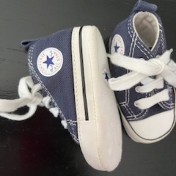 Converse All Stars Baby Booties - Picture 2 of 3